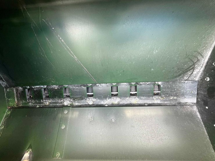 john-deere-750-image-3