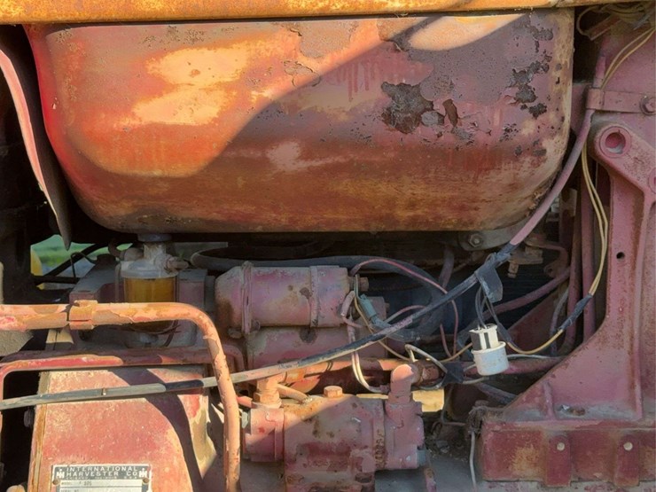 farmall-806-image-60
