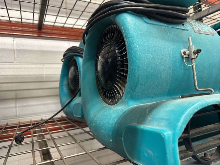 (2)-service-master-turbo-dryers-image-3
