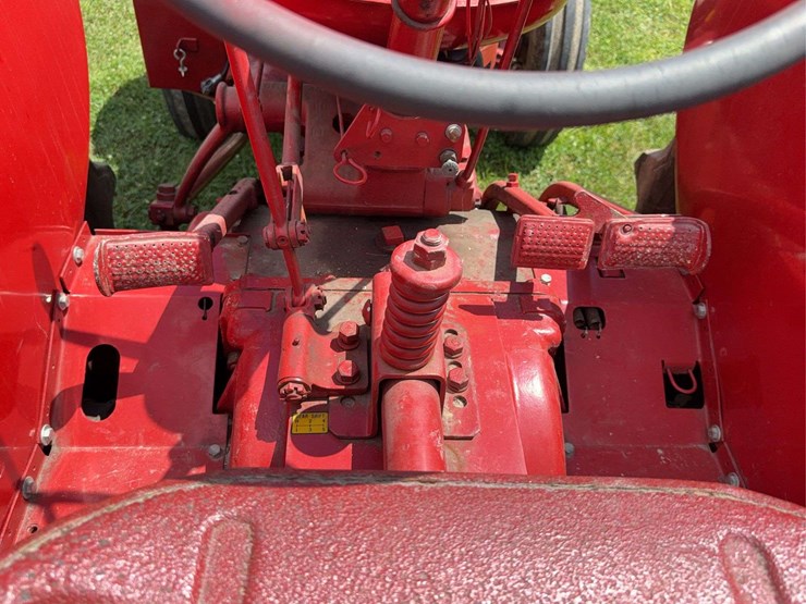 farmall-w-9-image-45
