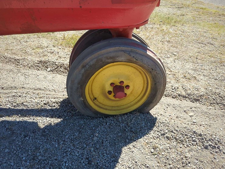 massey-ferguson-101-image-12