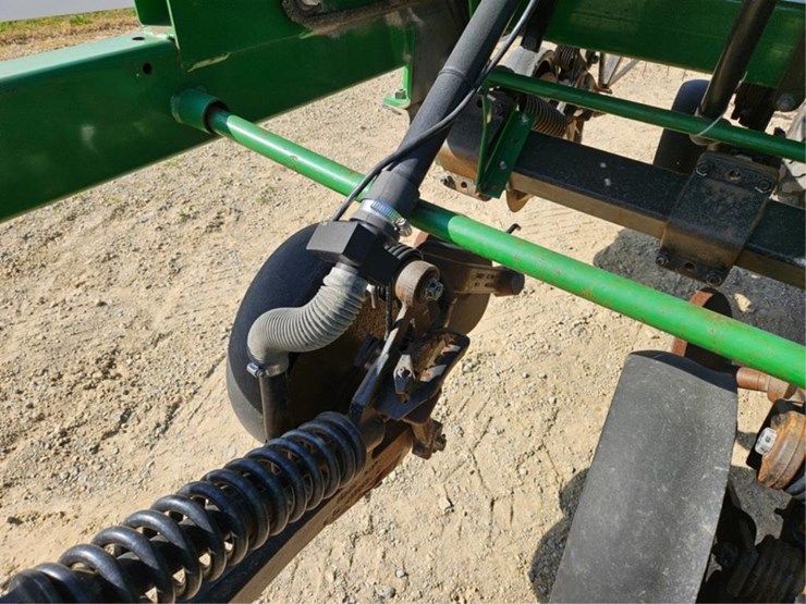2022-john-deere-1590-image-42