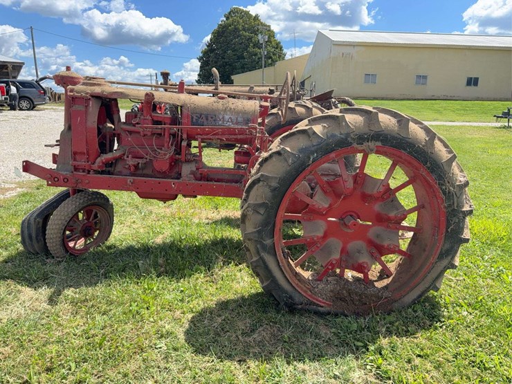 farmall-f-12-image-8