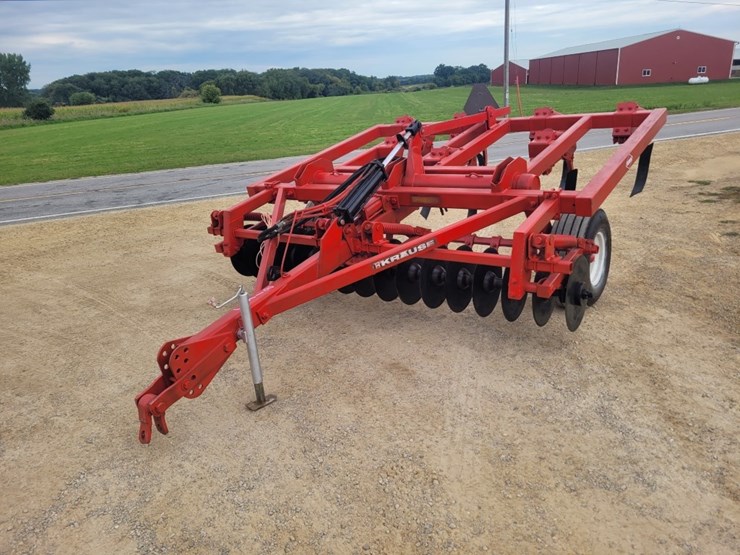 kuhn-krause-chisel-plow-image-2