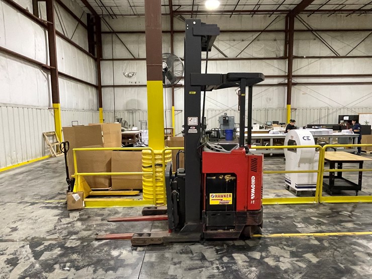 #7154-•-raymond-electric-forklift-image-7