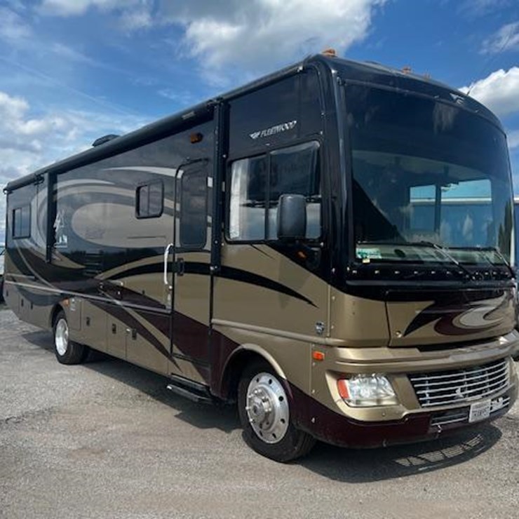 2013 Fleetwood Motorhome