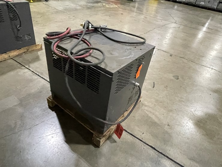#7155-•-hawker-power-tech-high-frequency-intellicharger-forklift-battery-charger-image-5