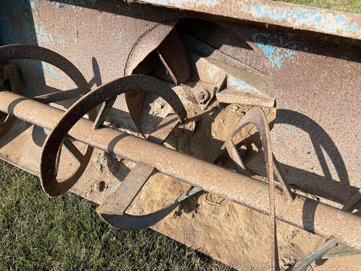 3-pt.-snowblower-image-9