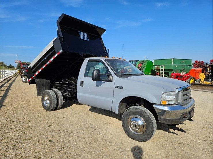 2001-ford-350-image-23