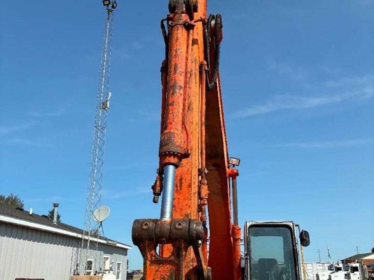 hitachi-ex200-lc-image-8