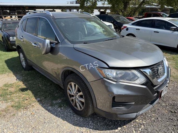 2018-nissan-rogue-image-1