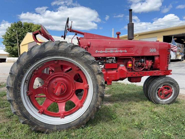 farmall-300-image-3