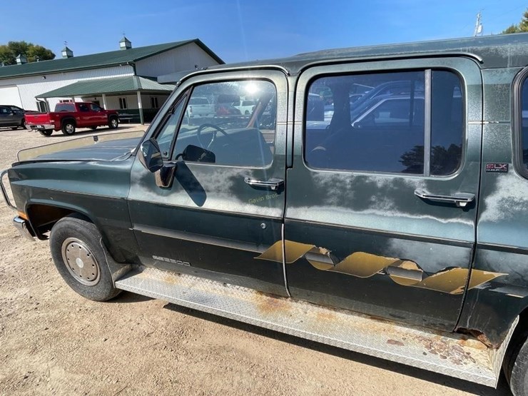 1990-gmc-2500-image-11
