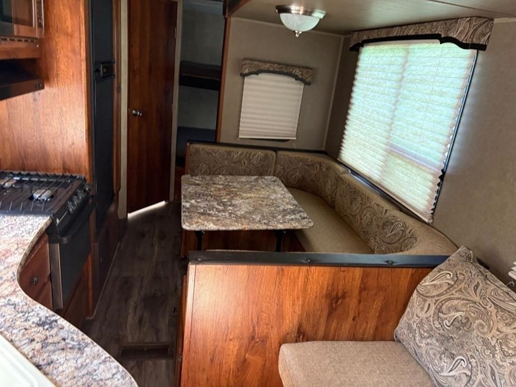 2013-keystone-hideout-28-bhs-camper---no-title-image-8
