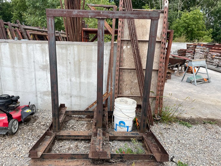 #1333-•-scaffolding-and-concrete-form-rack-image-2