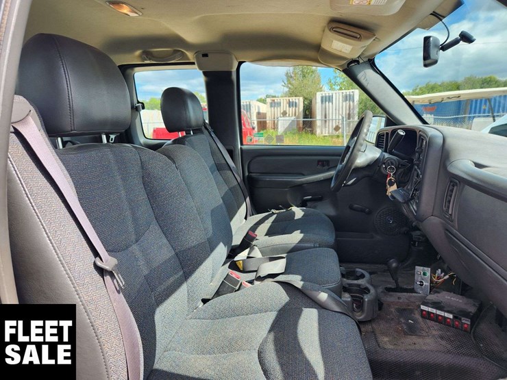 2007-chevrolet-silverado-2500hd-image-28