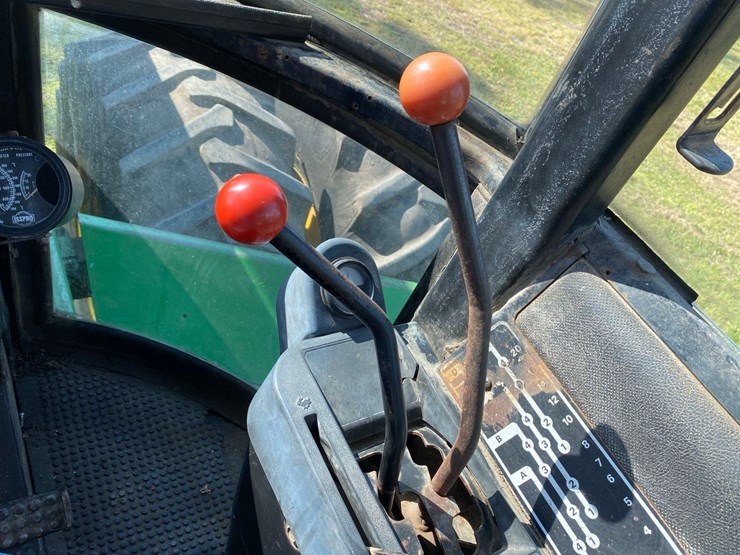 john-deere-8430-image-28