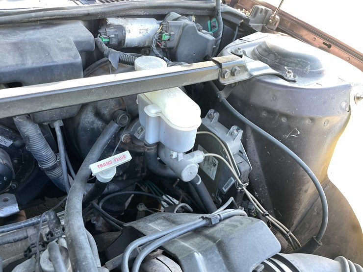 #3290-•-1994-oldsmobile-eighty-eight-(has-wi-title)-(kingston,-wi)-image-62