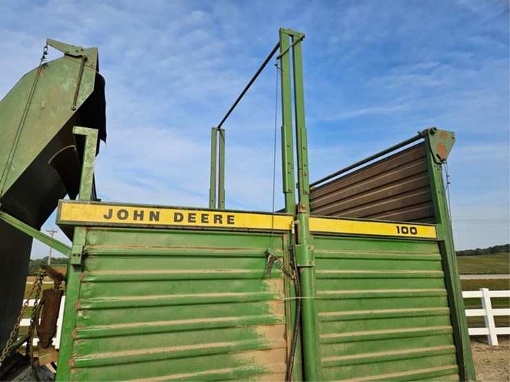 john-deere-100-image-25