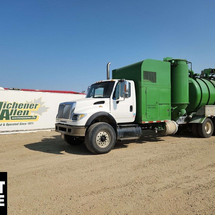 2005 INTERNATIONAL WORKSTAR 7600