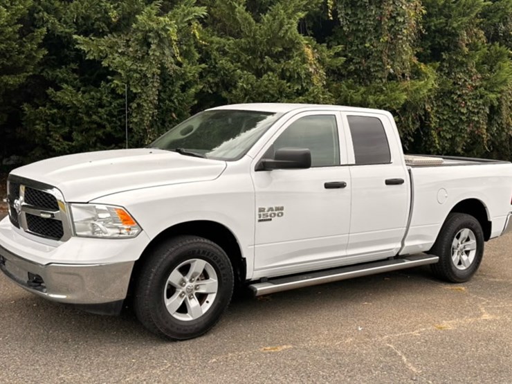2020-dodge-ram-1500-image-1