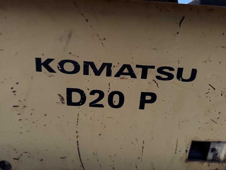 kumatsu-d20p,-2852-hours,-runs-&-drives,-blade-is-image-2