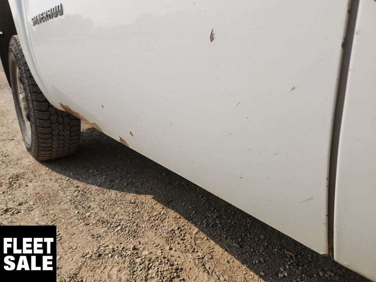 2011-chevrolet-silverado-1500-image-37