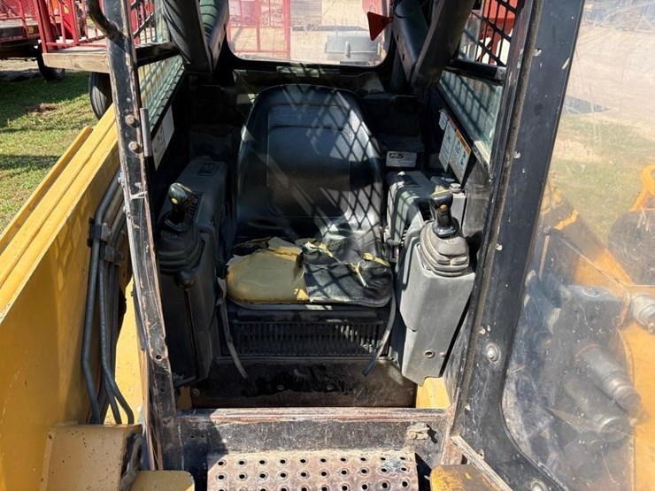 positrack-rc-100-skidsteer-image-11