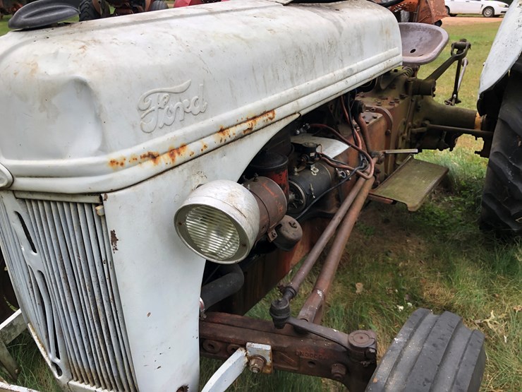 ford-8n-image-44
