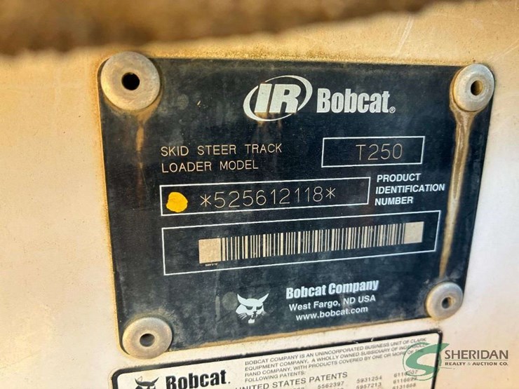 bobcat-t250-image-8