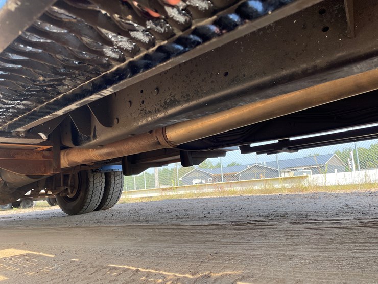 2010-dodge-ram-5500-image-19