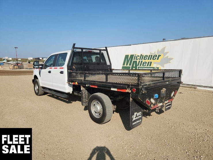 2017-ford-f350-image-3