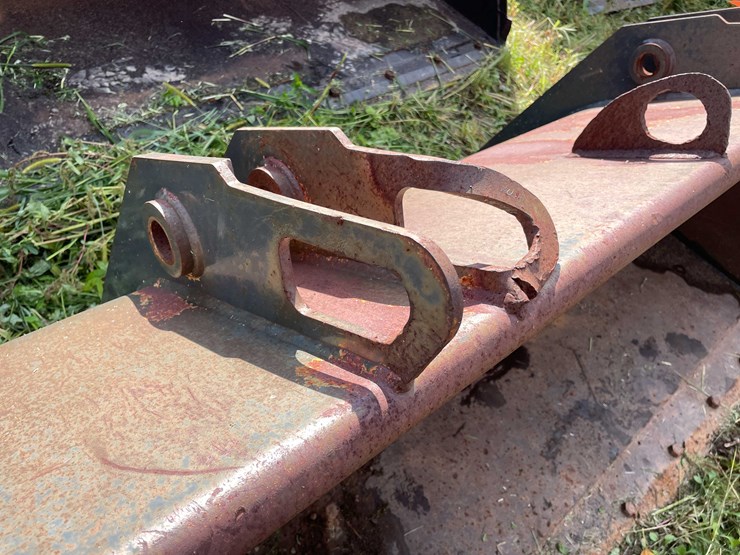 #1284-•-front-loader-bucket-attachment-image-16