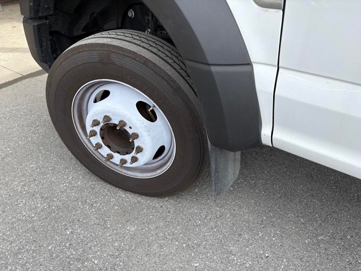 2019-ford-f450-image-13