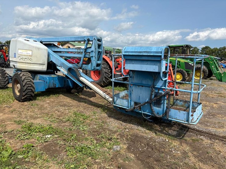 genie-2000-245/25-boom-lift-image-4