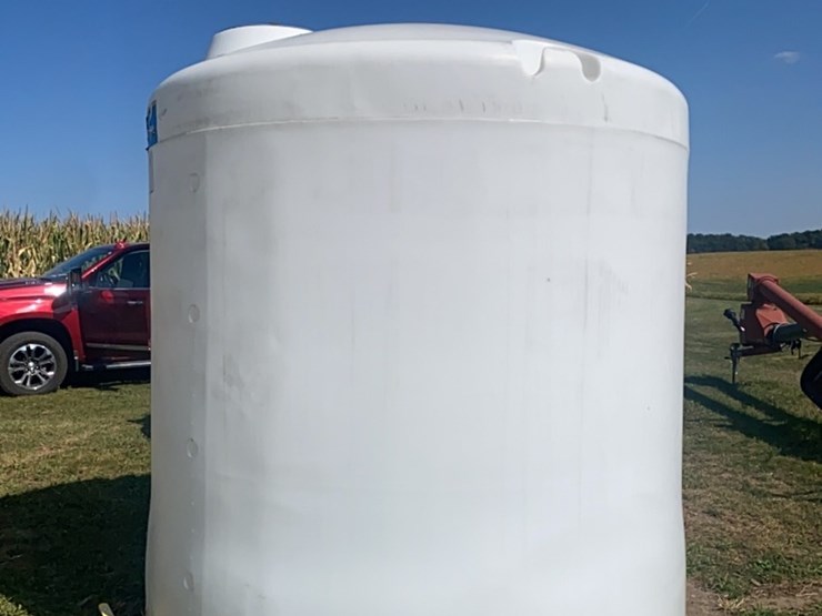2500-fertilizer-tank-image-1