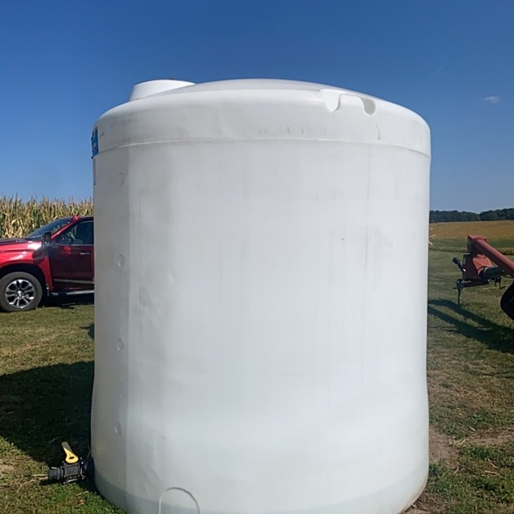 2500 Fertilizer Tank
