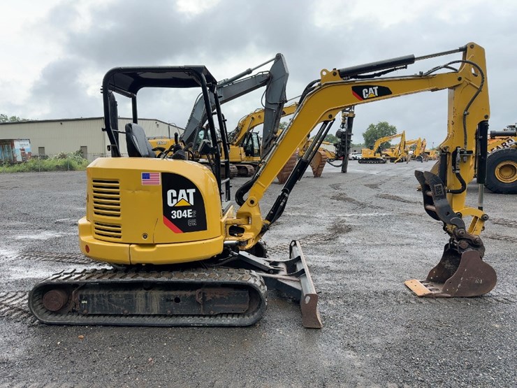2016-caterpillar-304e2-cr-image-6