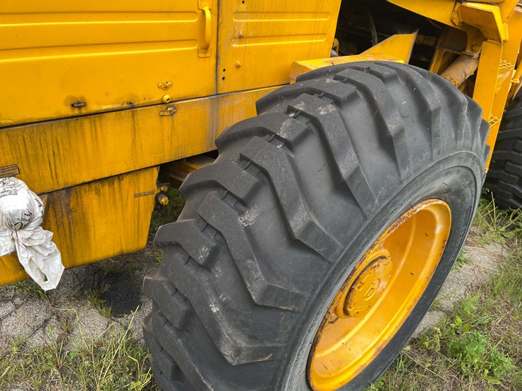 #1108-•-hough-60-b-payloader-(located-in-appleton,-wi)-image-19