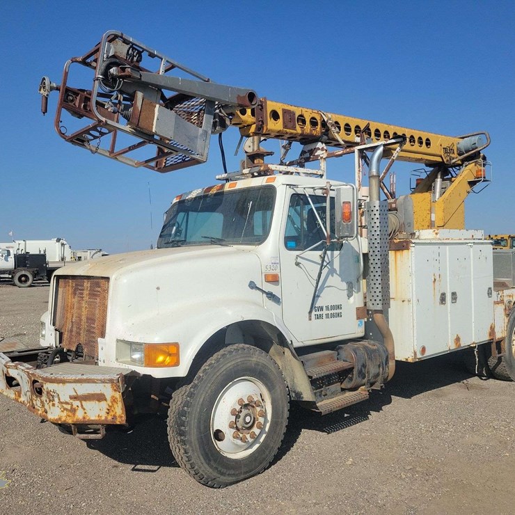 1991 INTERNATIONAL 4900