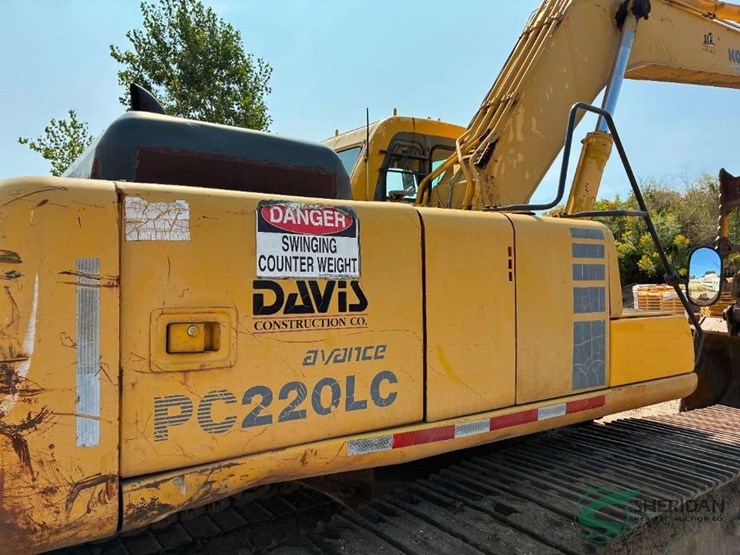 komatsu-pc220-lc-image-11