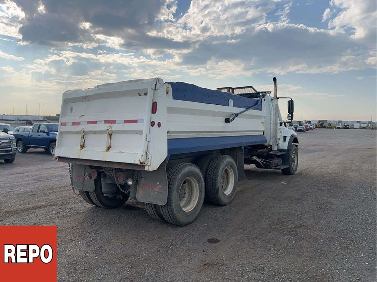 2008-international-workstar-7400-image-3