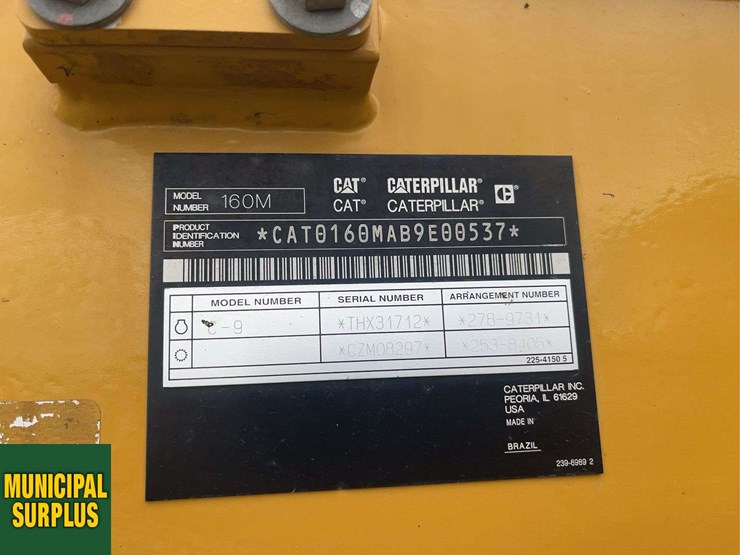 2011-caterpillar-160m-image-2