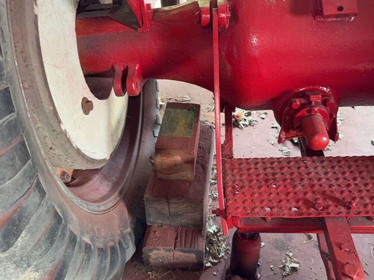 co-op-tractor-image-34