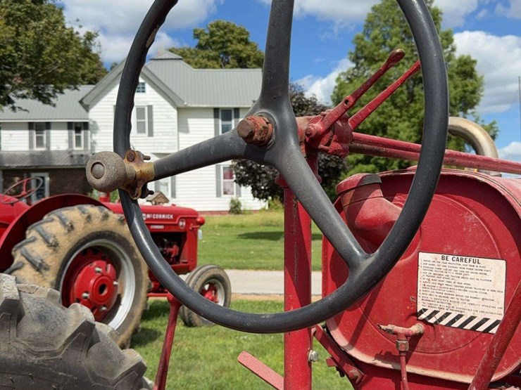 farmall-f-20-image-47