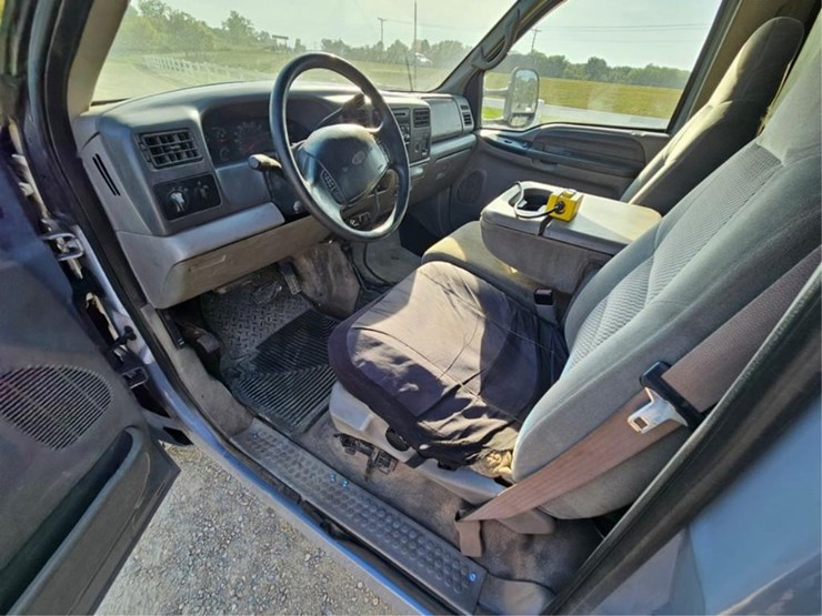2001-ford-350-image-35