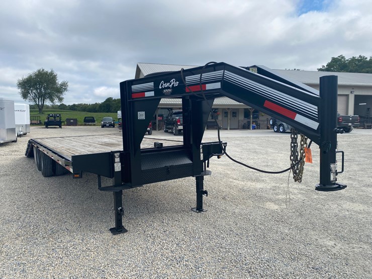 #3004-•-2013-corn-pro-30'-hydraulic-tail-gooseneck-trailer-(helenville,-wi)-(has-wi-title)-image-2