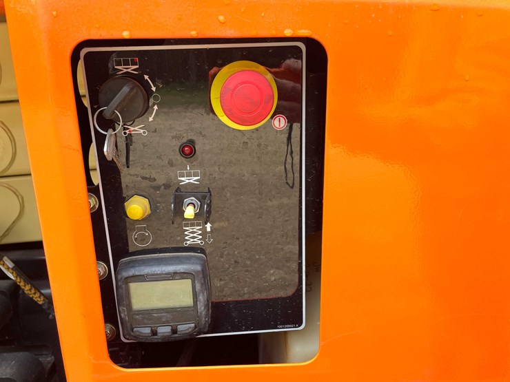 #300-•-2022-jlg-rt-2669-scissors-lift-(wautoma,-wi)-image-31