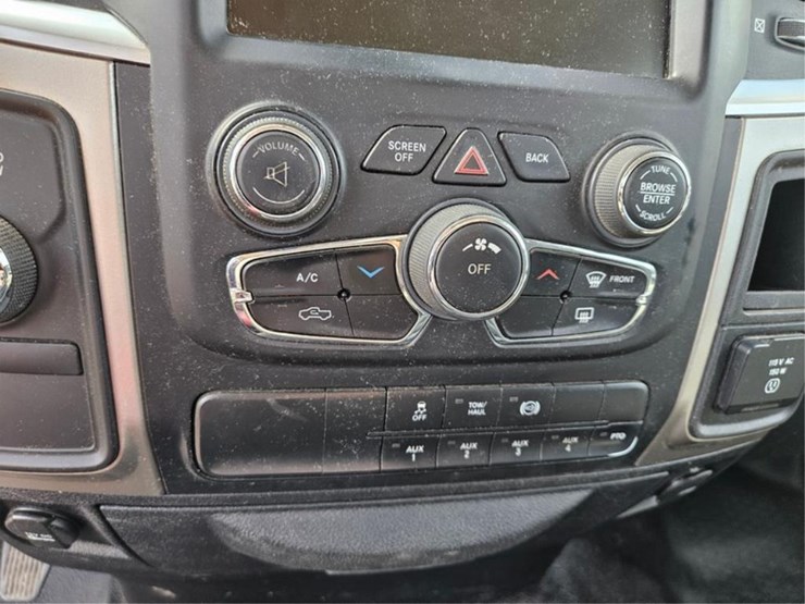 2017-dodge-ram-5500-image-49