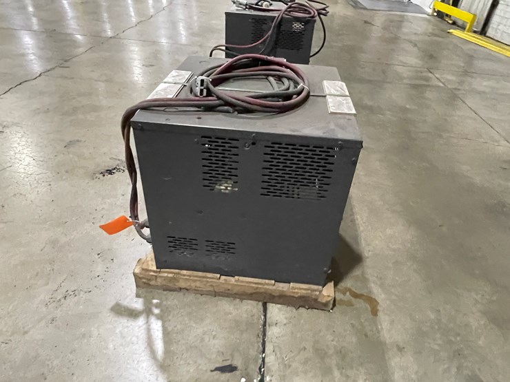 #7156-•-hawker-power-tech-high-frequency-intellicharger-forklift-battery-charger-image-7